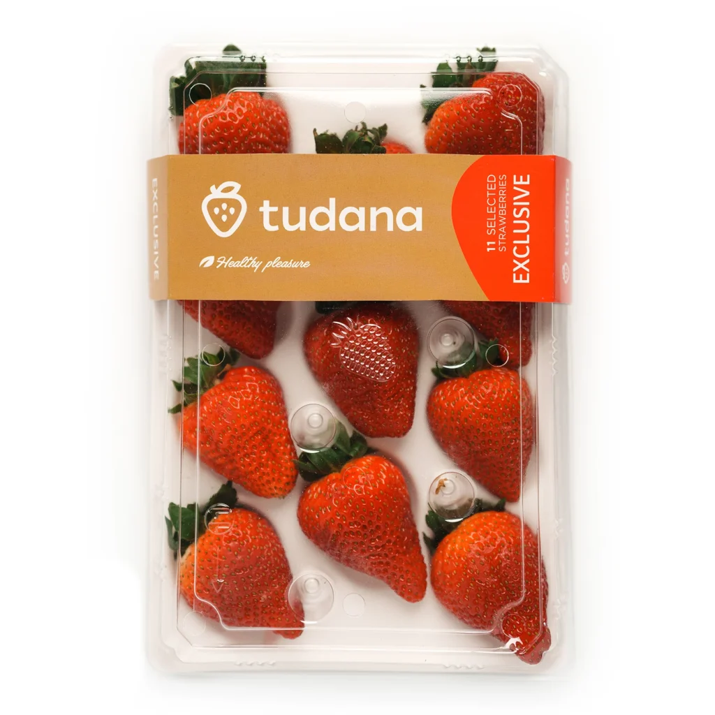 Fresh Albion Strawberries, Seven Retail Formats — view 3